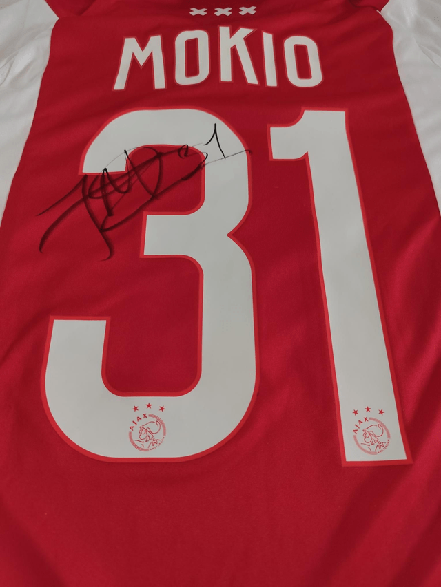 Gesigneerd Mokio Ajax shirt