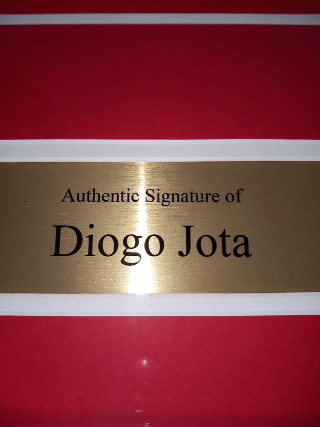 Gesigneerd shirt Diogo Jota 