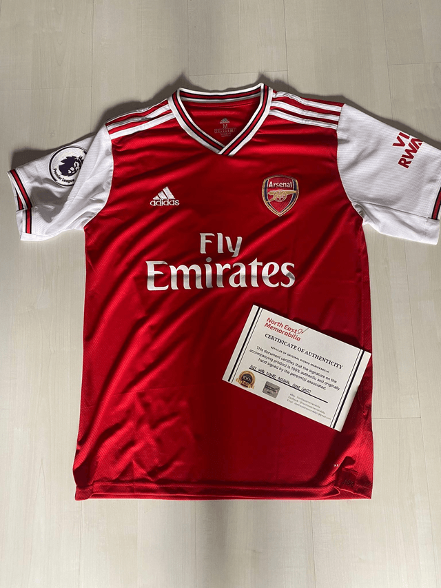 Gesigneerd Alex Iwobi Shirt – Een Prachtige Aanwinst voor Elke Verzameling