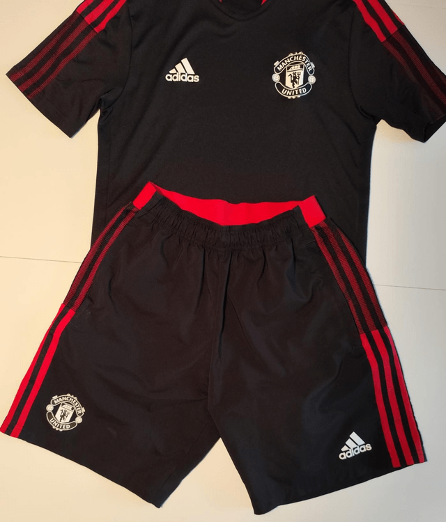 Manchester United Compleet training set 21/22