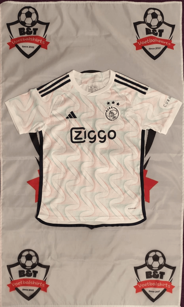 Gesigneerd Ajax Sutalo shirt