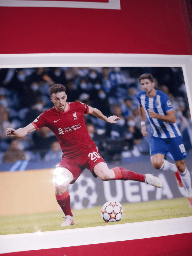 Gesigneerd shirt Diogo Jota 