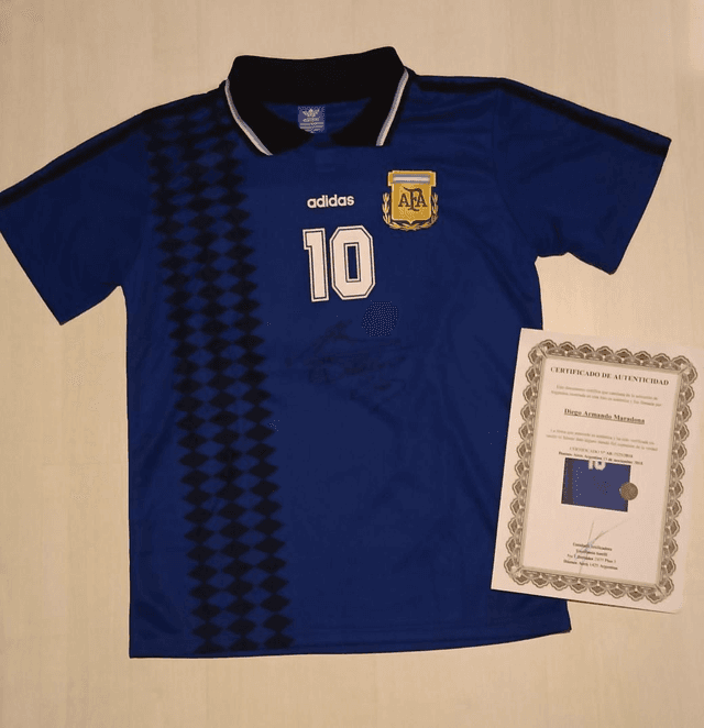 Gesigneerd Maradona Argentinië shirt wk 1994 