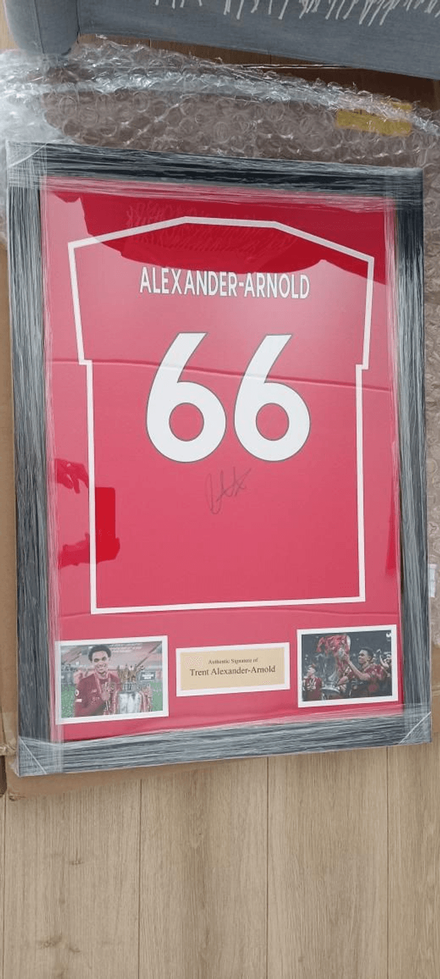 Gesigneerd Alexander Arnold gesigneerd shirt