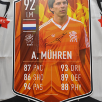 Fifa speciale kaart gesigneerd Arnold Mühren