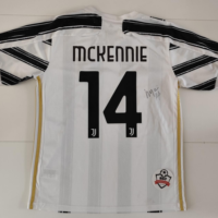 Gesigneerd McKennie Juventus shirt