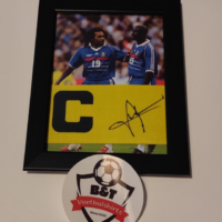 Gesigneerde aanvoerdersband Christian Karembeu