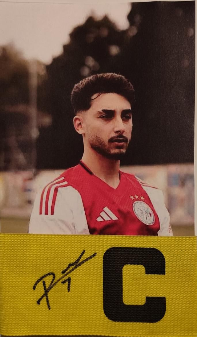 Gesigneerde aanvoerdersband - Moro