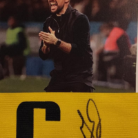 Gesigneerde aanvoerdersband van Farioli