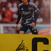 Gesigneerde aanvoerdersband van Fritz Jim