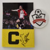 Gesigneerde aanvoerdersband van Hadj Moussa