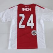 Gesigneerd Ajax-shirt van Jorthy Mokio