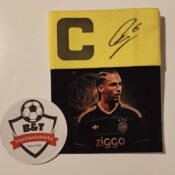 Gesigneerde aanvoerdersband Thilo Kehrer